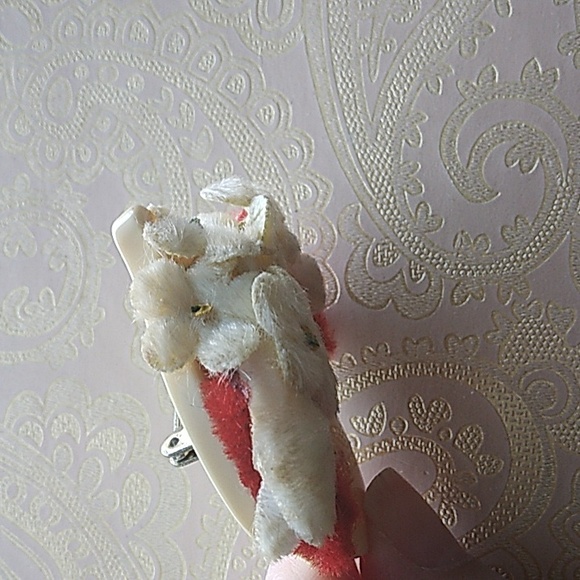 Vintage Red Haired Woman Brooch Pin - Picture 4 of 5